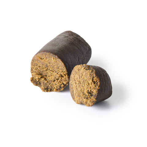 Aya Valley CBD Hash from HempHash features 34% CBD, offering a natural aroma and fudge-like texture in a 10g olive.