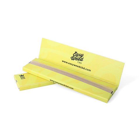 Easy Weed's long rolling papers, ultra-thin, 11.7 cm, stylish packaging, ideal for CBD souvenirs.
